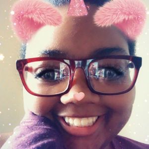 Meet your Posher, Mia